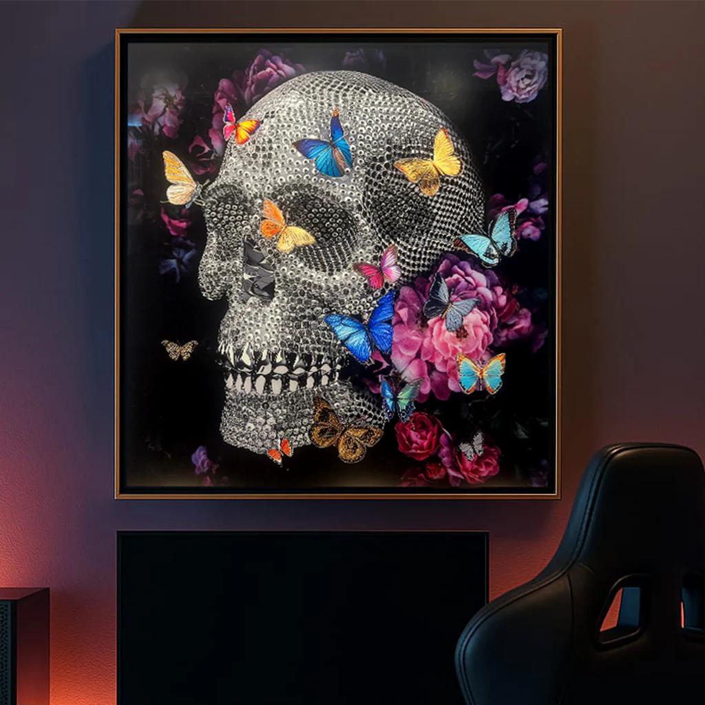 Tableau Crâne Diamanté avec Papillons Colorés - Art Gothique Moderne Encadré Or