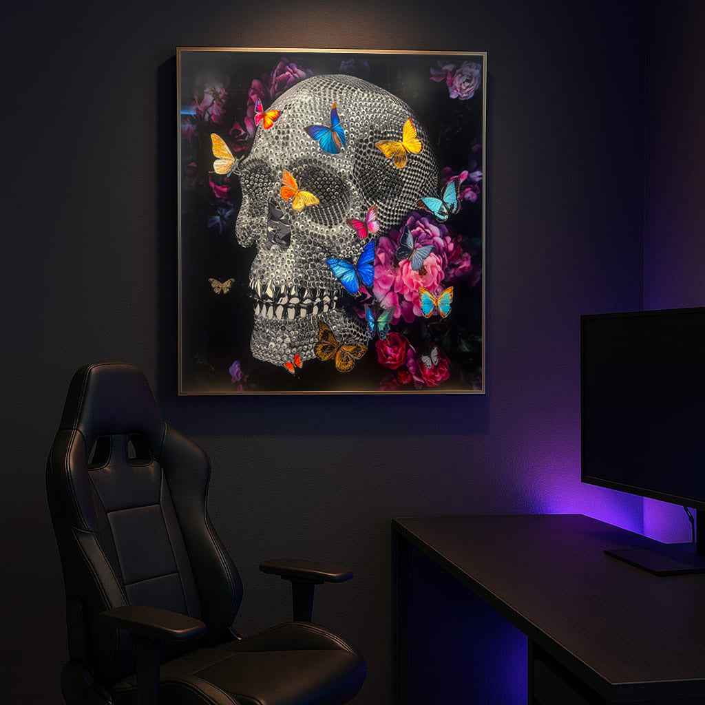 Tableau Crâne Diamanté avec Papillons Colorés - Art Gothique Moderne Encadré Or – Image 3